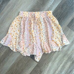 AMABLE fluttery floral shorts
